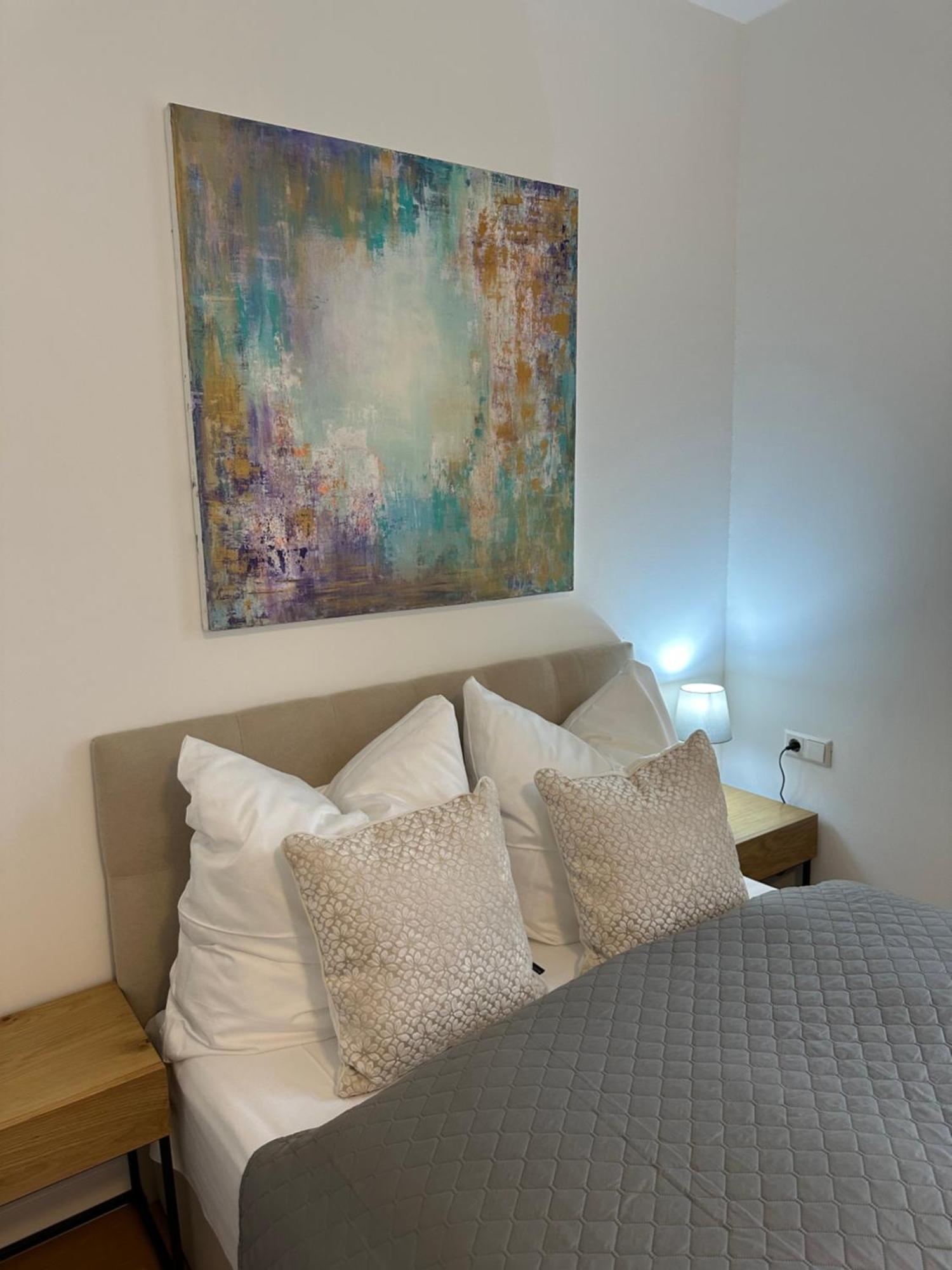Bella Casa - Business&Family, 100M Zum Konzerteingang Schloss, Parkplatz, Smarttv, Netflix, Waschmaschine, 24H Checkin, 36Qm, Ap 12 Ludwigsburg Eksteriør billede